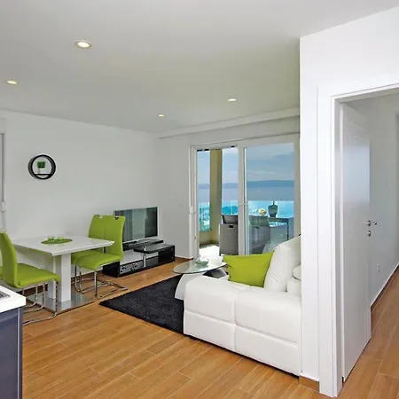 Family Friendly With A Swimming Pool - 19147 Apartment
