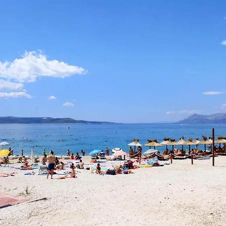 Family Friendly With A Swimming Pool - 19147 Apartment Makarska