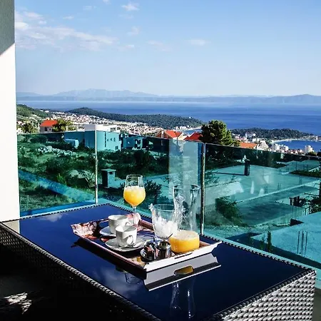 Family Friendly With A Swimming Pool - 19147 Apartment Makarska
