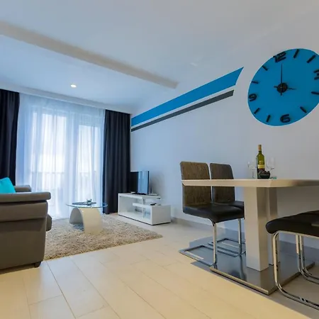 Apartment Family Friendly With A Swimming Pool - 19147 *