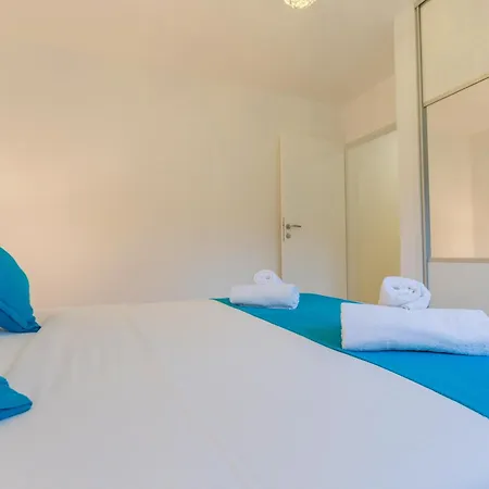 Family Friendly With A Swimming Pool - 19147 Apartment *